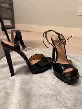 Steve Madden Black Patent Platform Ankle-Strap Peep-Toe Heels